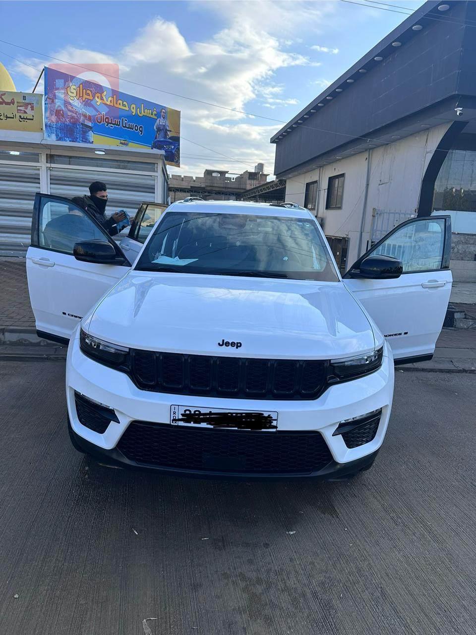 جيب جراند شيروكي